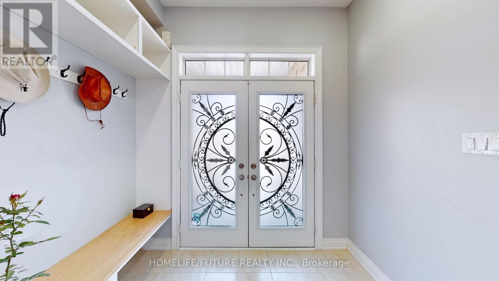 72 Mohandas Drive, Markham, Ontario  L3S 0E4 - Photo 3 - N12973298