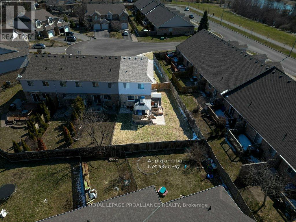 4 Ava Court, Belleville, Ontario  K8P 0B2 - Photo 3 - X12908876