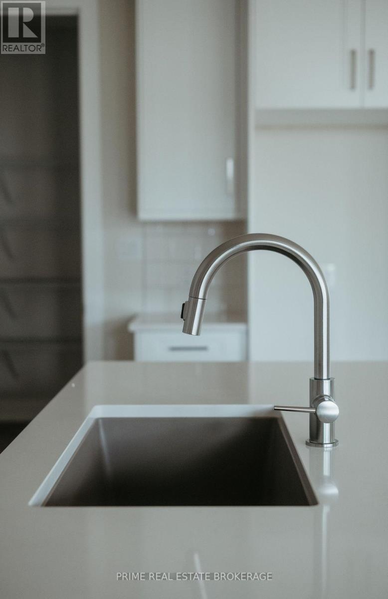 Lot 68 Fallingbrook Road, London South, Ontario  N6P 1H5 - Photo 16 - X12972292