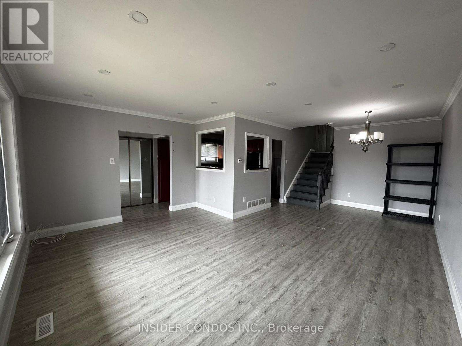 Upper - 49 Doncaster Drive, Brampton, Ontario  L6T 1S8 - Photo 13 - W12973208