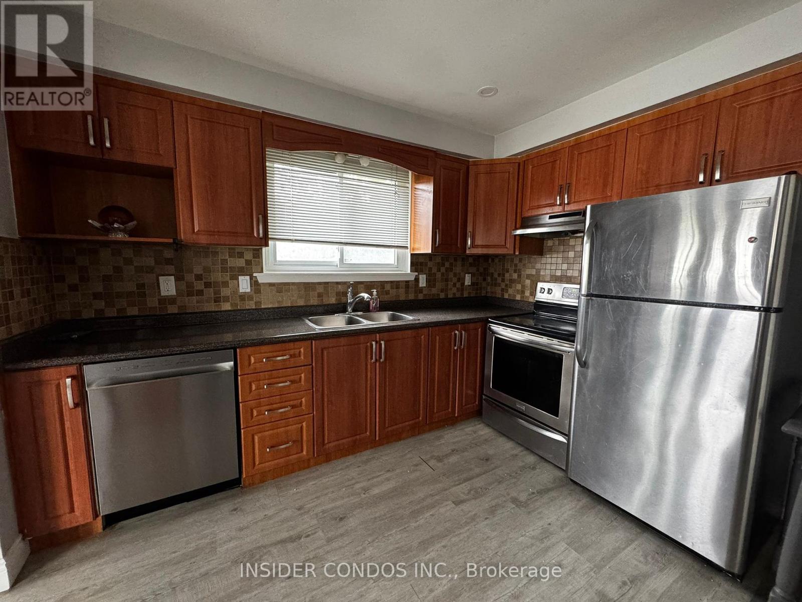 Upper - 49 Doncaster Drive, Brampton, Ontario  L6T 1S8 - Photo 5 - W12973208