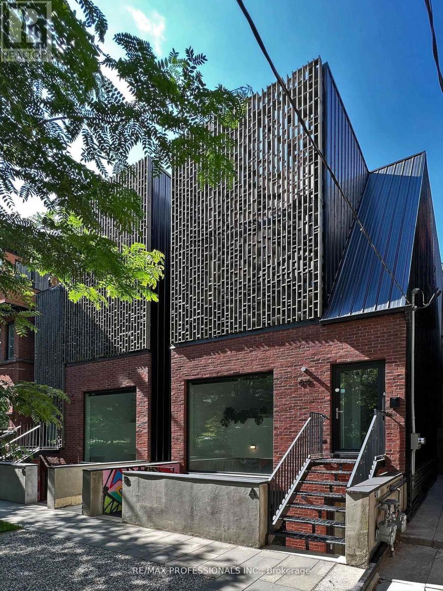 B - 60 MELBOURNE AVENUE, Toronto, Ontario