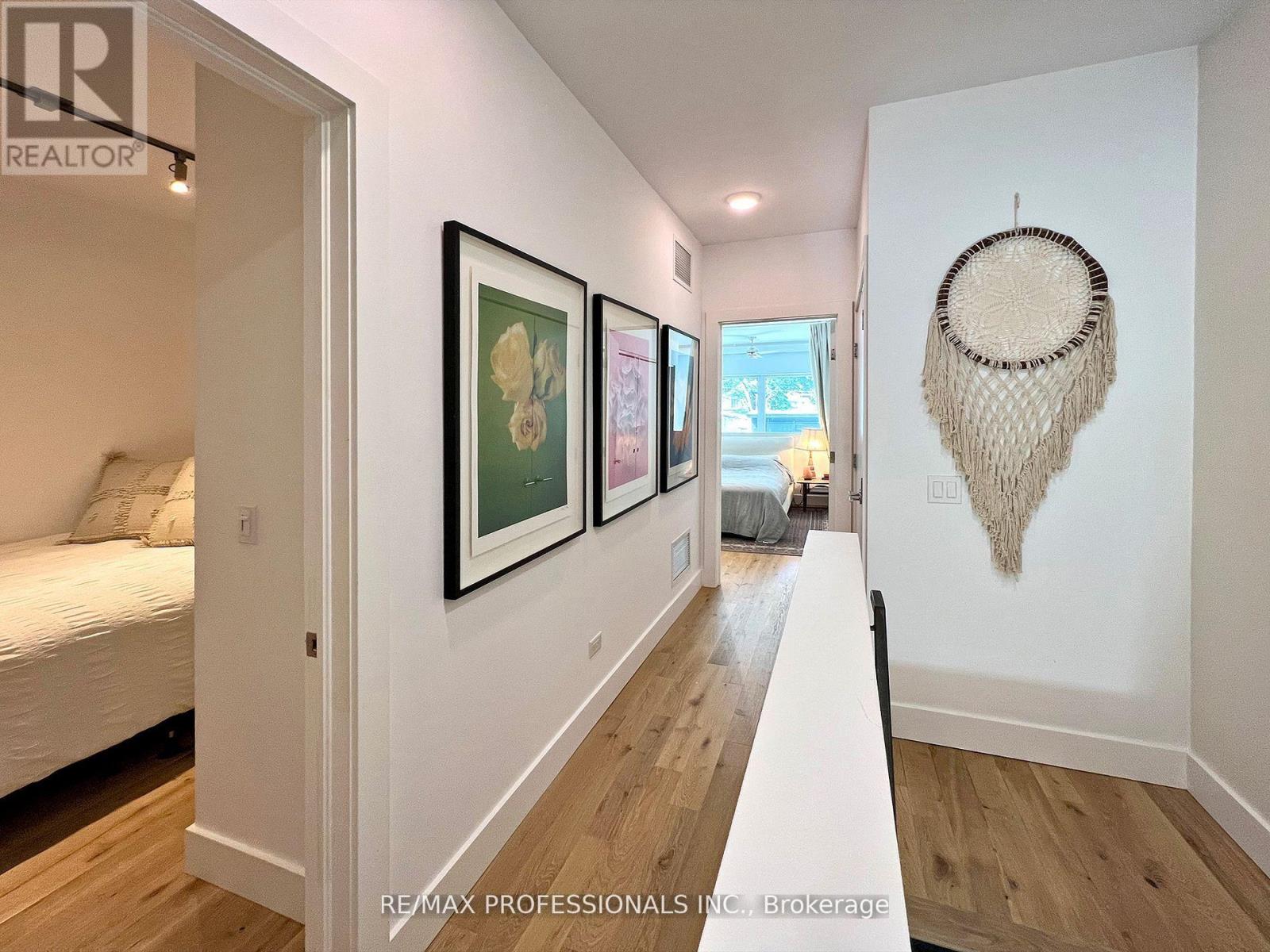 B - 60 Melbourne Avenue, Toronto, Ontario  M6K 1K7 - Photo 22 - W12973254