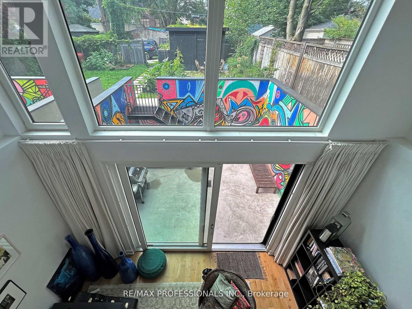 B - 60 Melbourne Avenue, Toronto, Ontario  M6K 1K7 - Photo 23 - W12973254