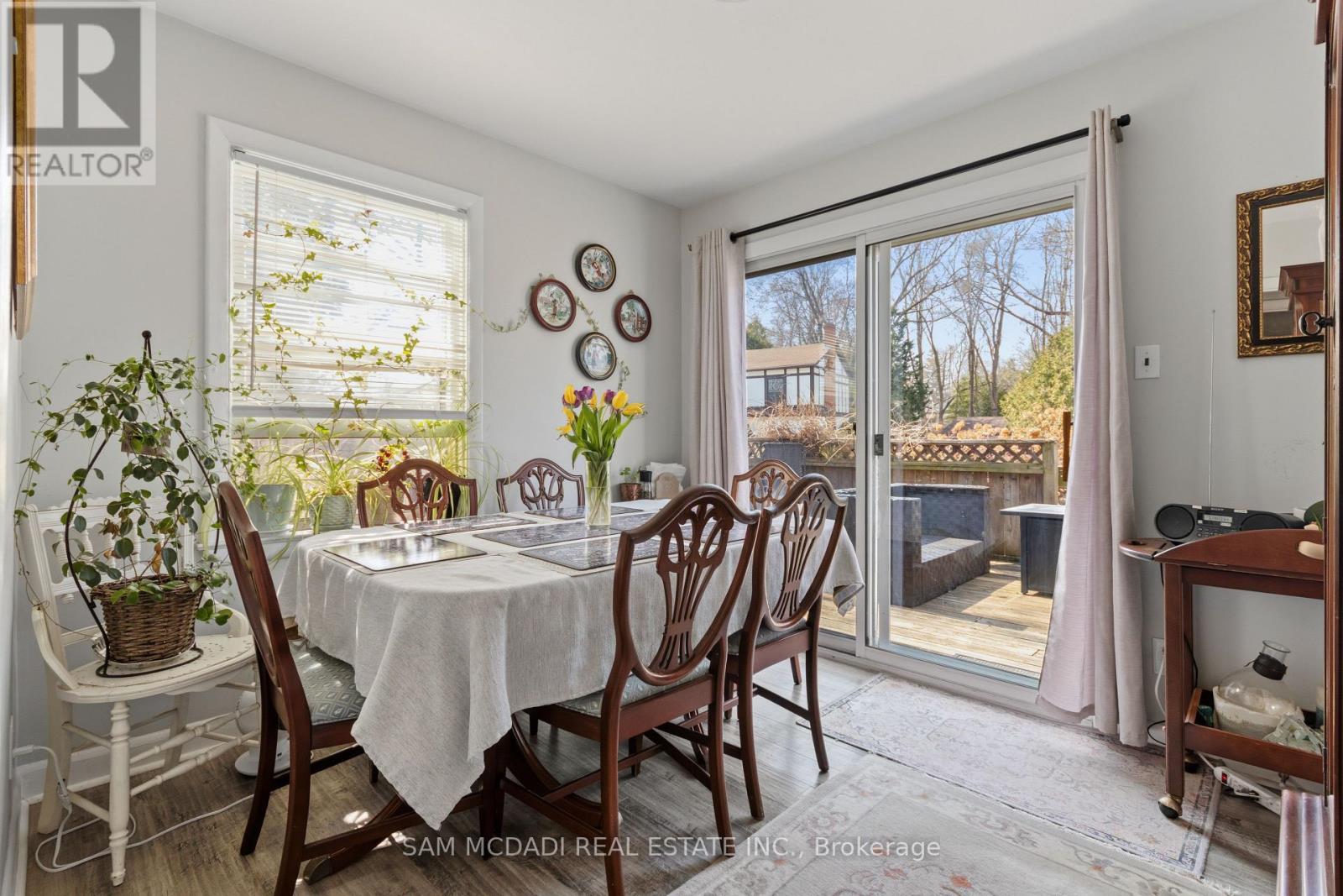 2432 First Street, Burlington, Ontario  L7R 1C6 - Photo 18 - W12973256