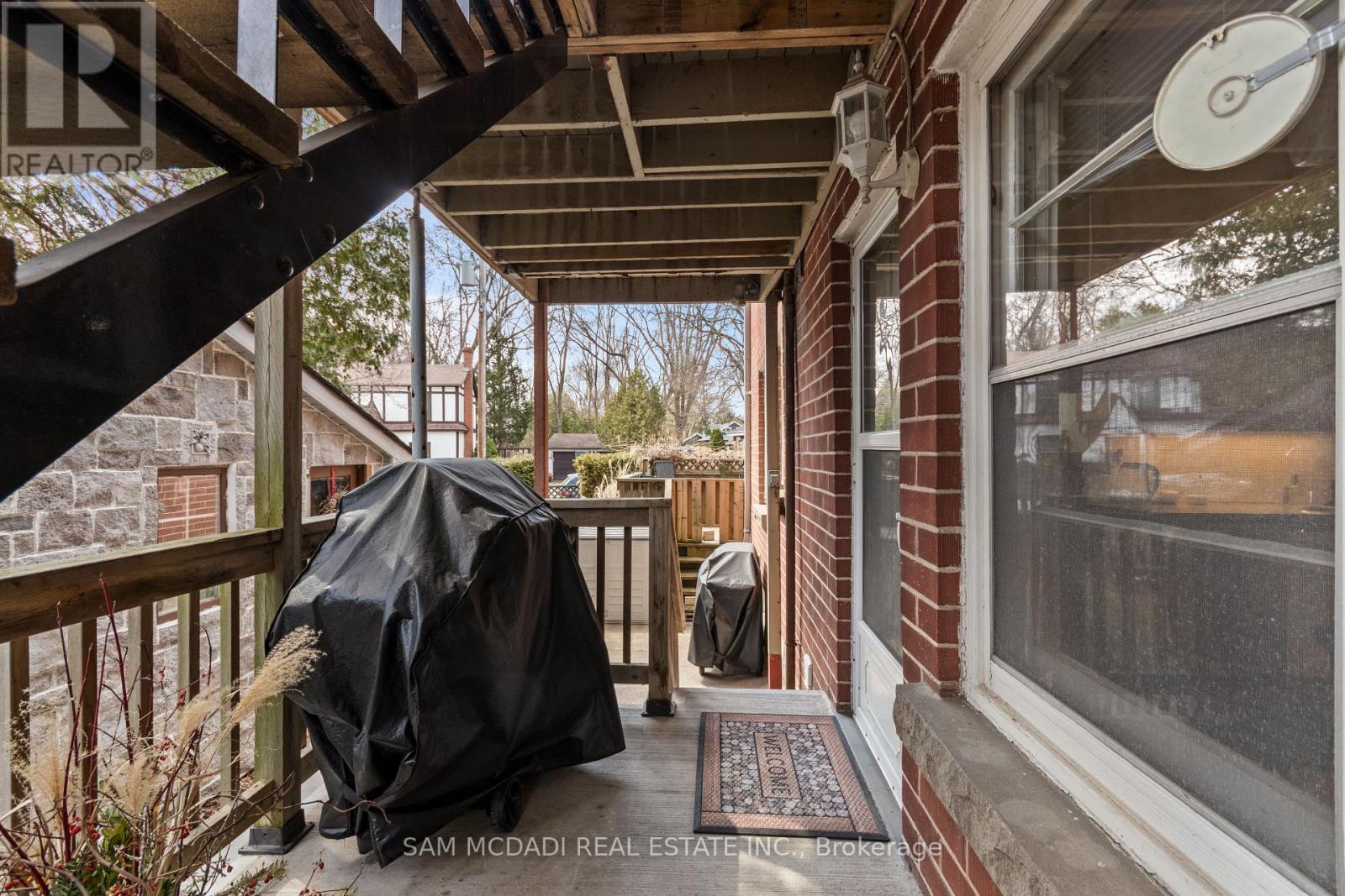 2432 First Street, Burlington, Ontario  L7R 1C6 - Photo 21 - W12973256