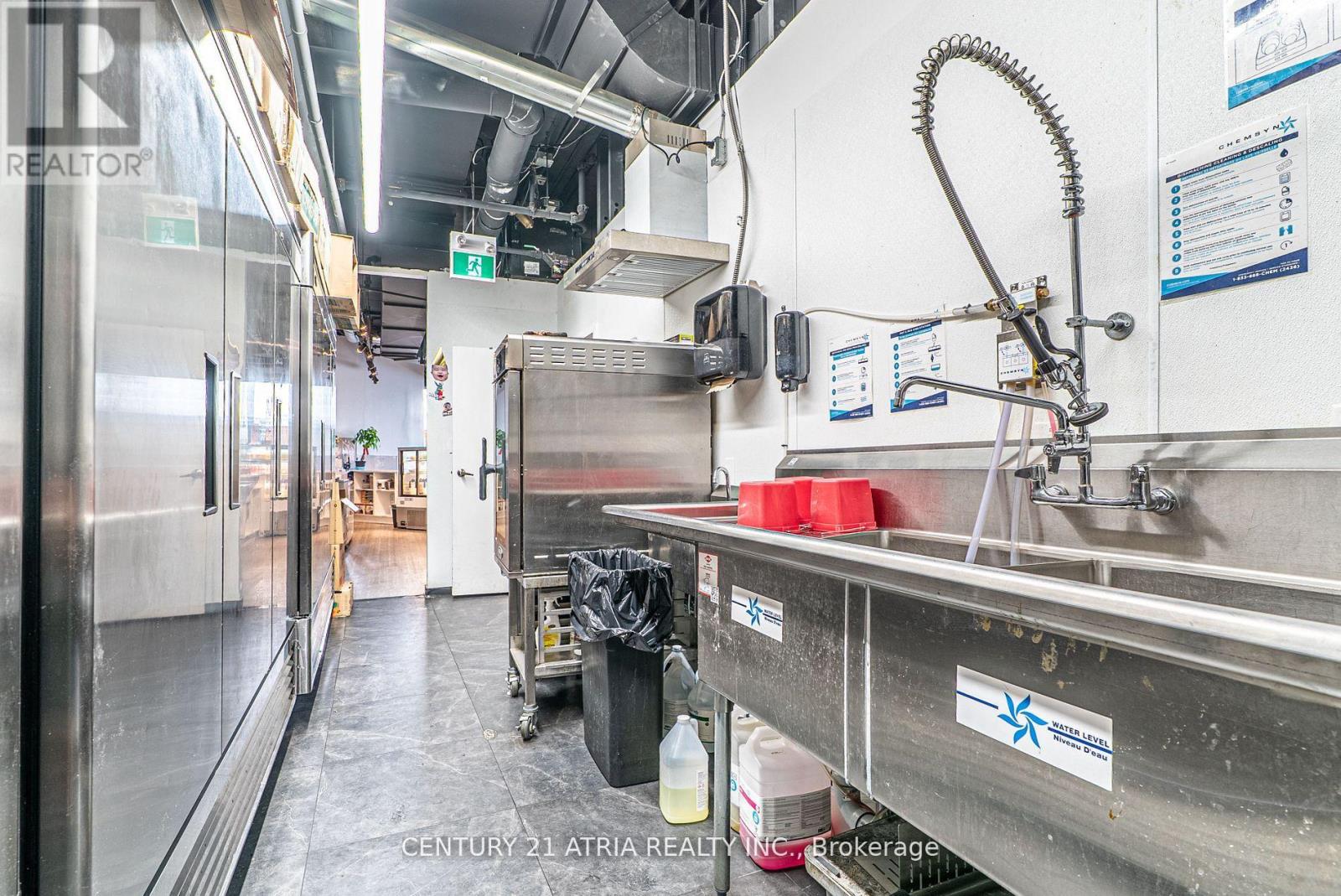 3 - 5245 Dundas Street W, Toronto, Ontario  M9B 0E5 - Photo 20 - W12973314