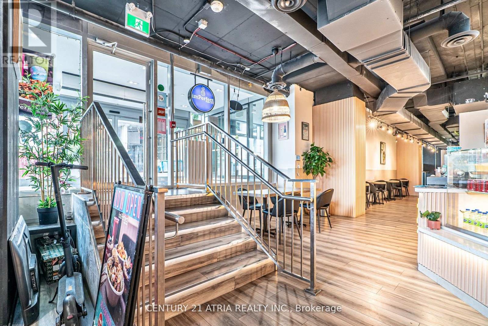 3 - 5245 Dundas Street W, Toronto, Ontario  M9B 0E5 - Photo 7 - W12973314