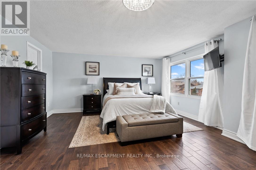 2685 Los Palmas Court, Mississauga, Ontario  L5N 2G6 - Photo 16 - W12973318