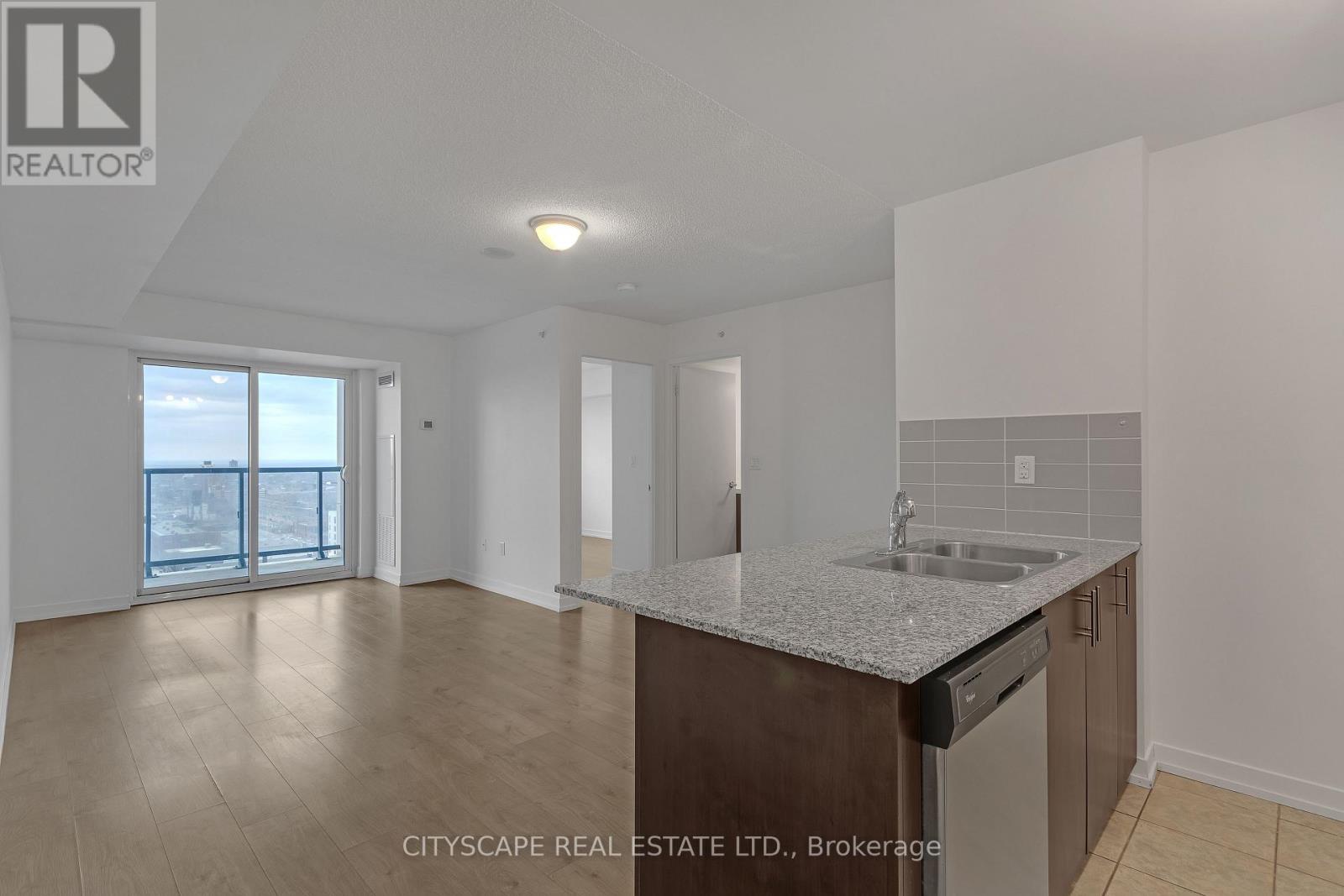 1705 - 1410 Dupont Street, Toronto, Ontario  M6H 2B1 - Photo 2 - W12973322