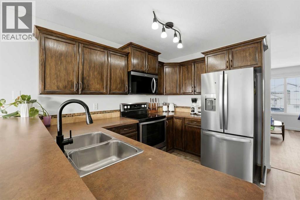 5807 44 Avenue, Rocky Mountain House, Alberta  T4T 0A1 - Photo 7 - A2283482