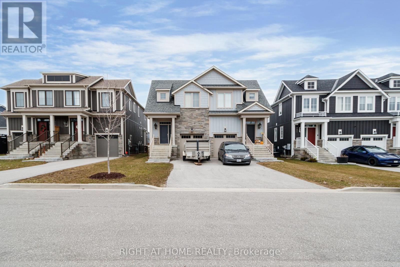 LOWER - 181 COURTLAND STREET, Blue Mountains, Ontario