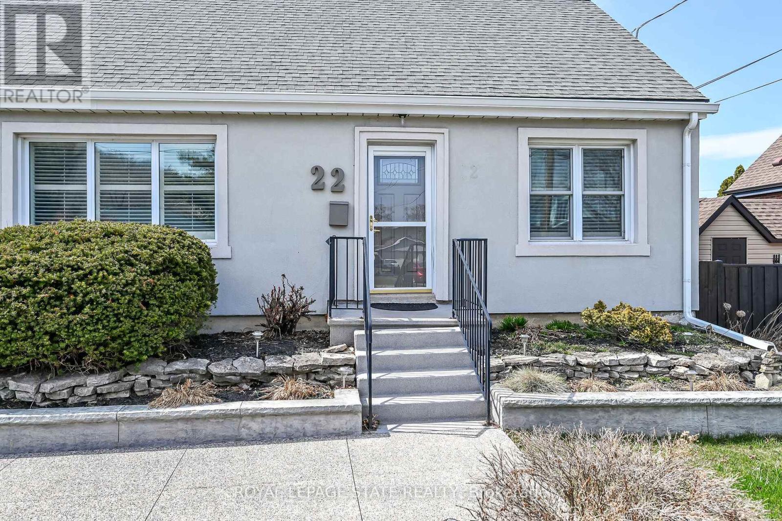 22 Marion Place, Hamilton, Ontario  L8G 1R7 - Photo 3 - X12973304