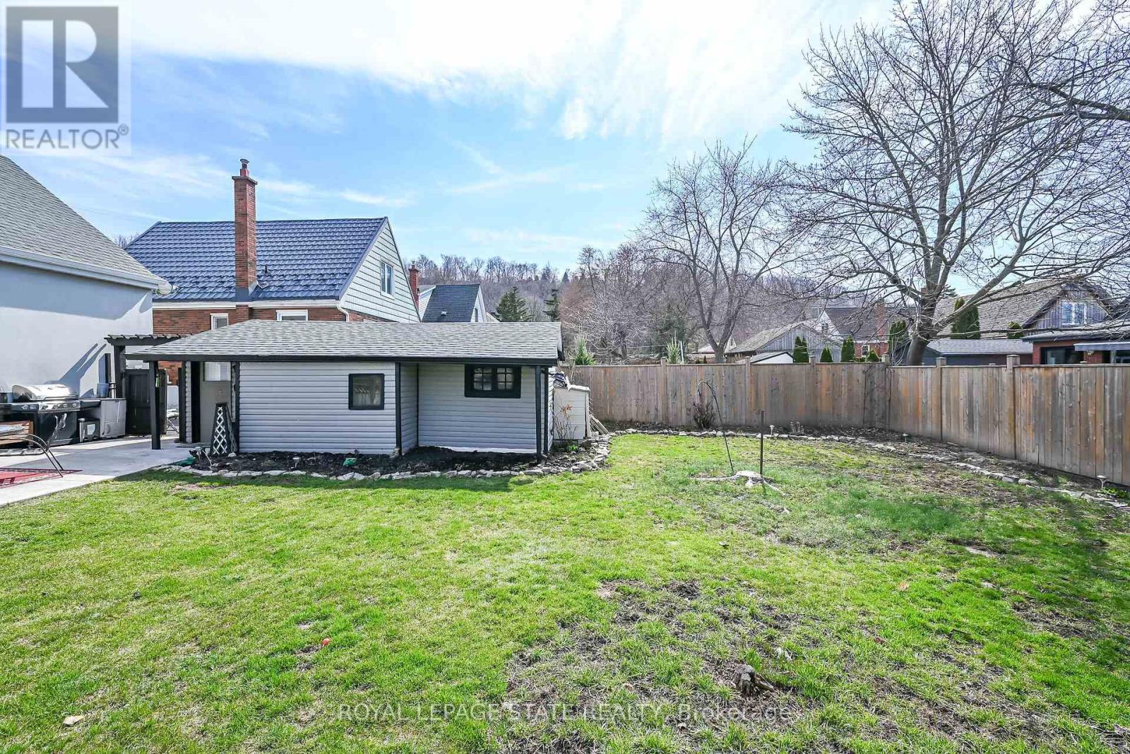 22 Marion Place, Hamilton, Ontario  L8G 1R7 - Photo 42 - X12973304