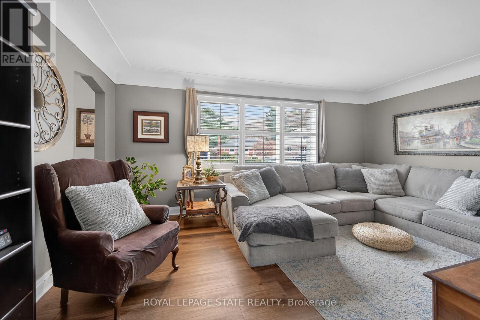 22 Marion Place, Hamilton, Ontario  L8G 1R7 - Photo 5 - X12973304