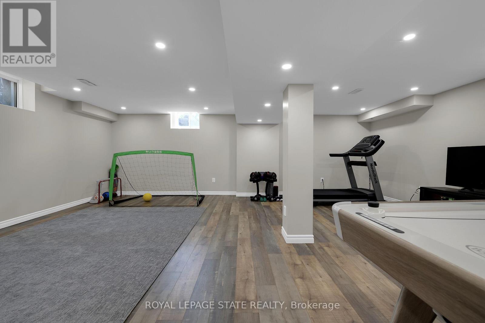 78 Chaumont Drive, Hamilton, Ontario  L8J 0J8 - Photo 39 - X12973324