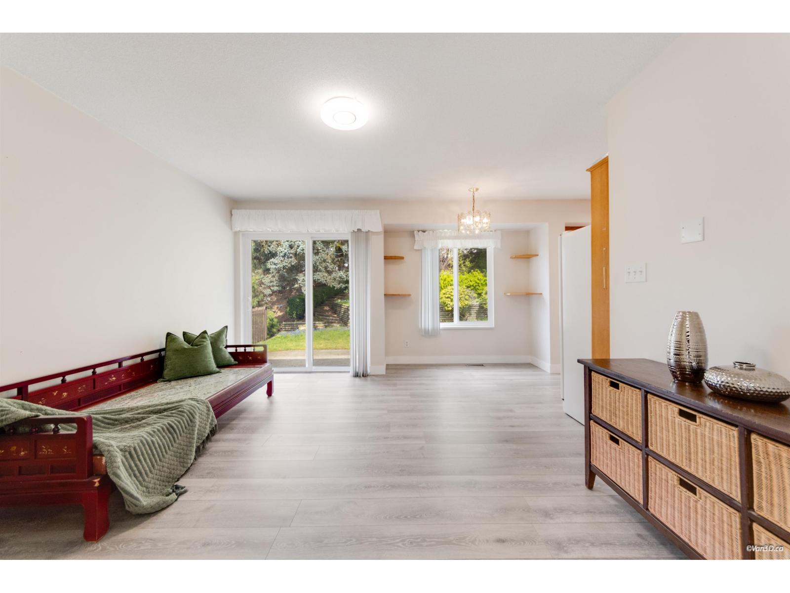 34631 Baldwin Road, Abbotsford, British Columbia  V2S 7H9 - Photo 10 - R3108069