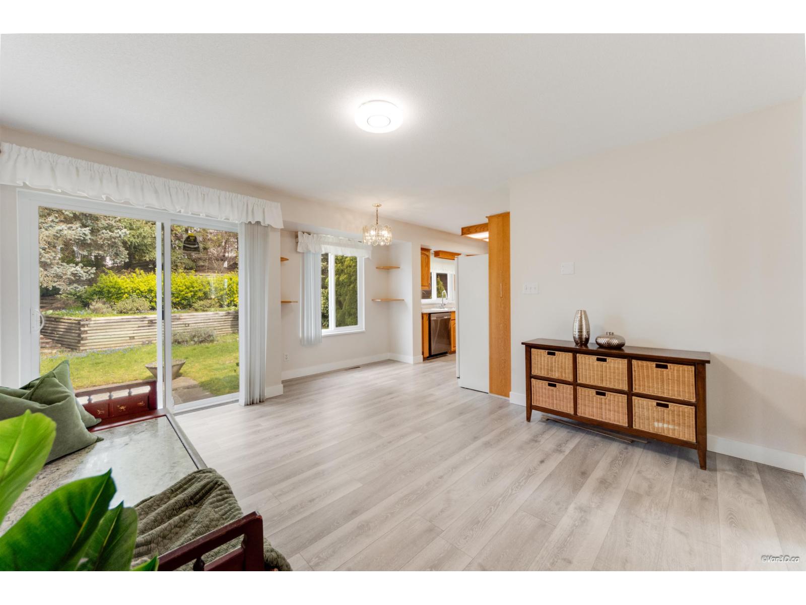 34631 Baldwin Road, Abbotsford, British Columbia  V2S 7H9 - Photo 11 - R3108069