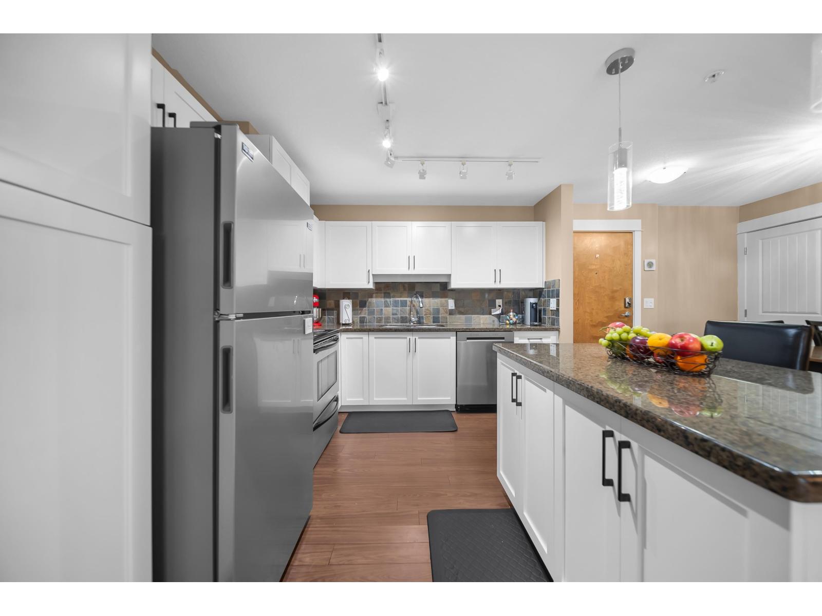 311 2990 Boulder Street, Abbotsford, British Columbia  V2T 3P8 - Photo 5 - R3107256