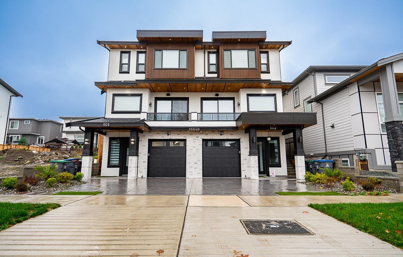 101 16649 18a Avenue, Surrey, British Columbia V3Z 9X5 - Photo 1 - R3108477