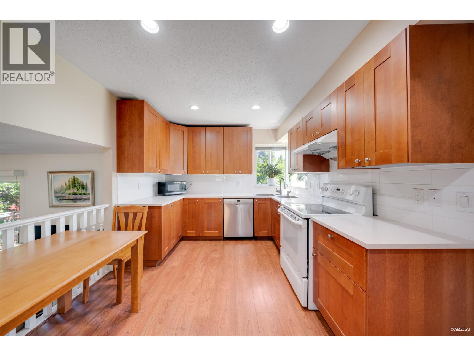 1295 Daimler Street, Coquitlam, British Columbia  V3B 6P5 - Photo 10 - R3108666