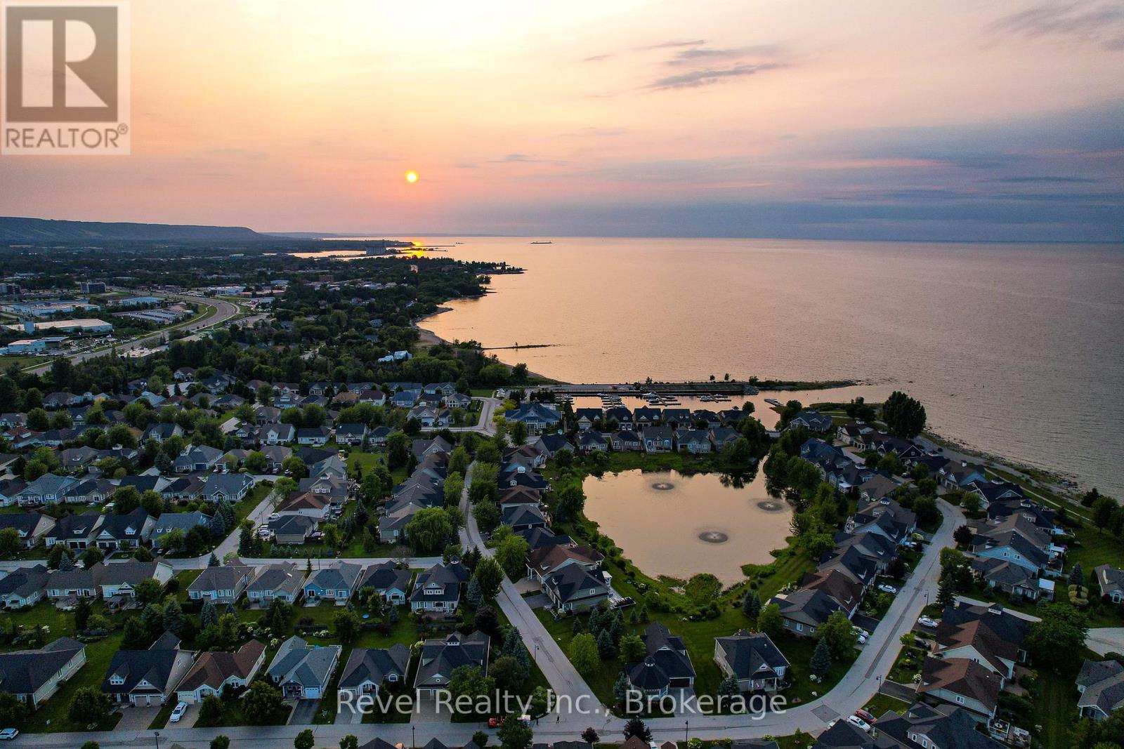 20 Marine View Drive, Collingwood, Ontario  L9Y 5A3 - Photo 3 - S12793182