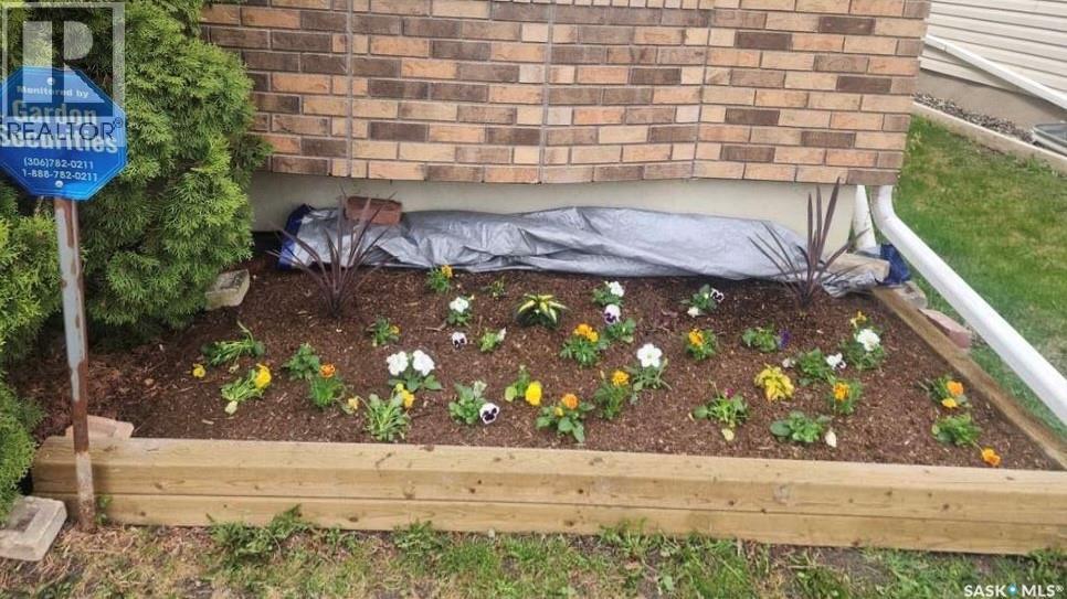 150 Gladstone Avenue S, Yorkton, Saskatchewan  S3N 2B6 - Photo 37 - SK032392