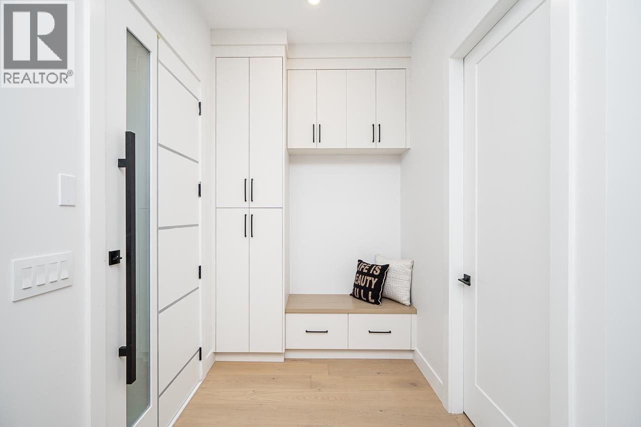 1 2753 Nanaimo Street, Vancouver, British Columbia  V5N 5E9 - Photo 5 - R3108248