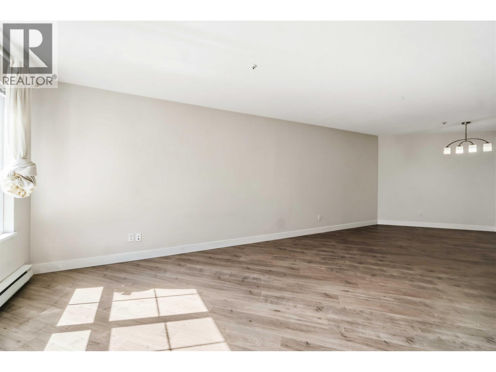 310 2970 Princess Crescent, Coquitlam, British Columbia  V3B 7R5 - Photo 8 - R3108620