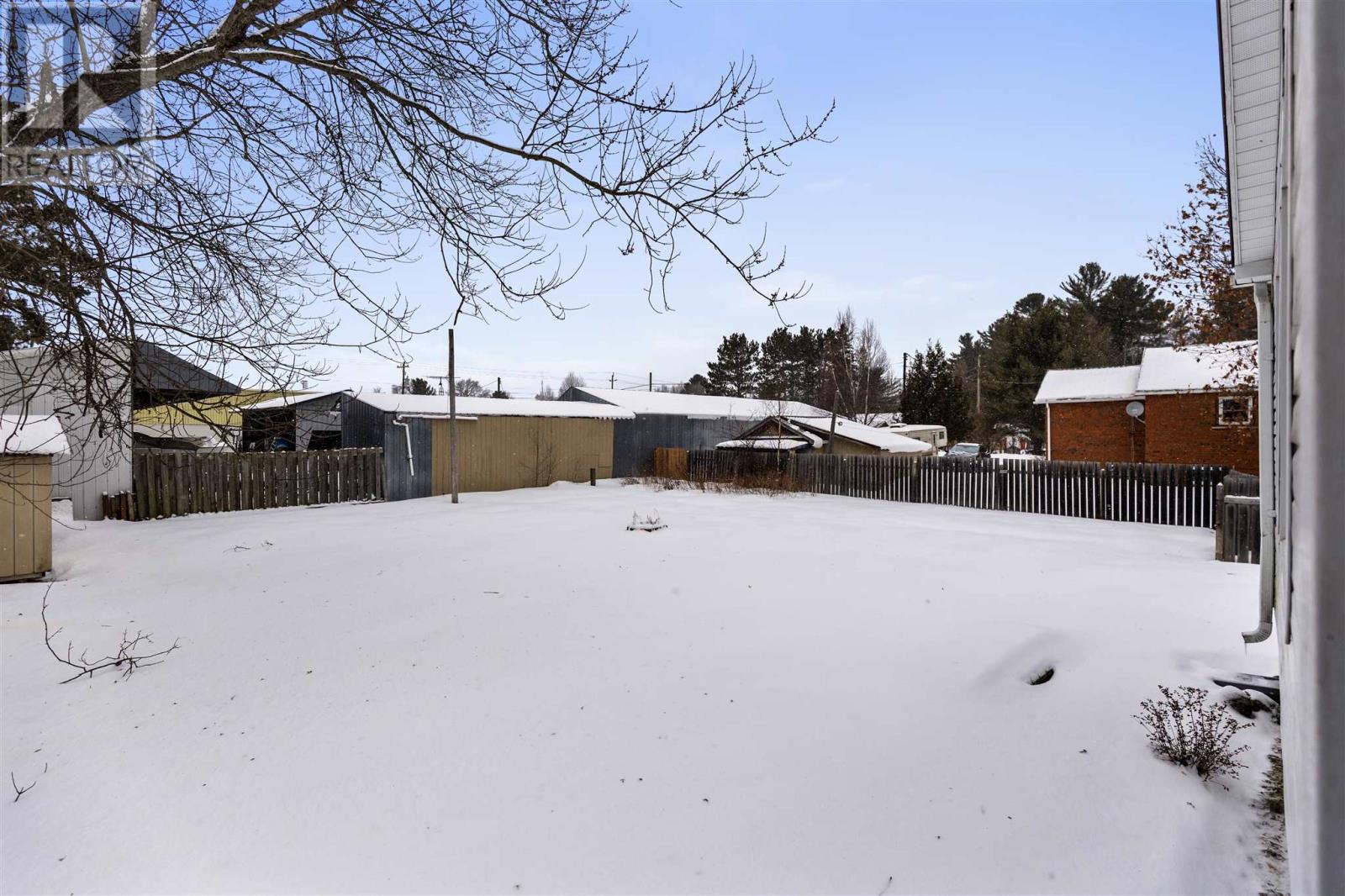 5 Forest St, Iron Bridge, Ontario  P0R 1H0 - Photo 27 - SM260113