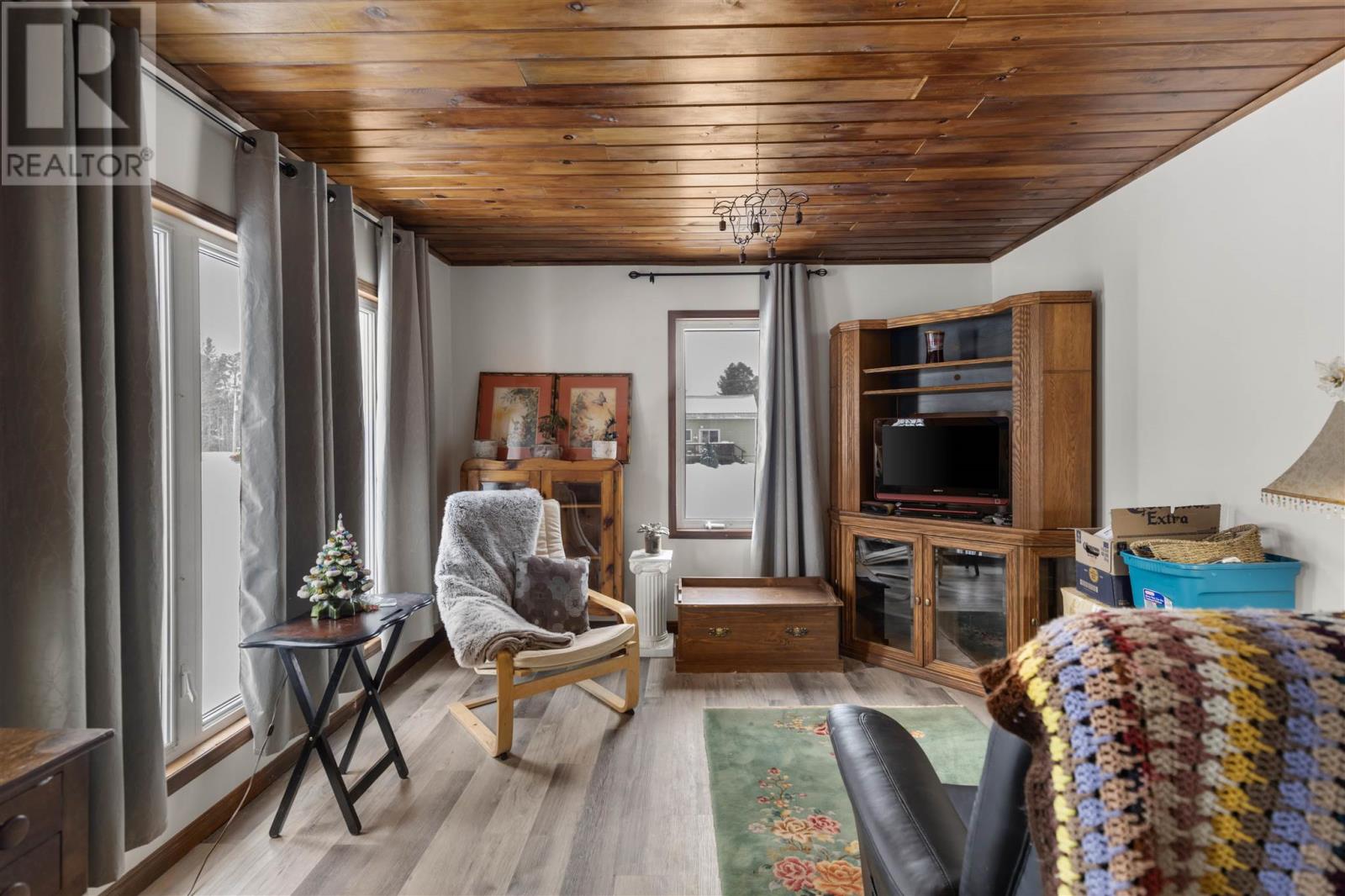 5 Forest St, Iron Bridge, Ontario  P0R 1H0 - Photo 6 - SM260113