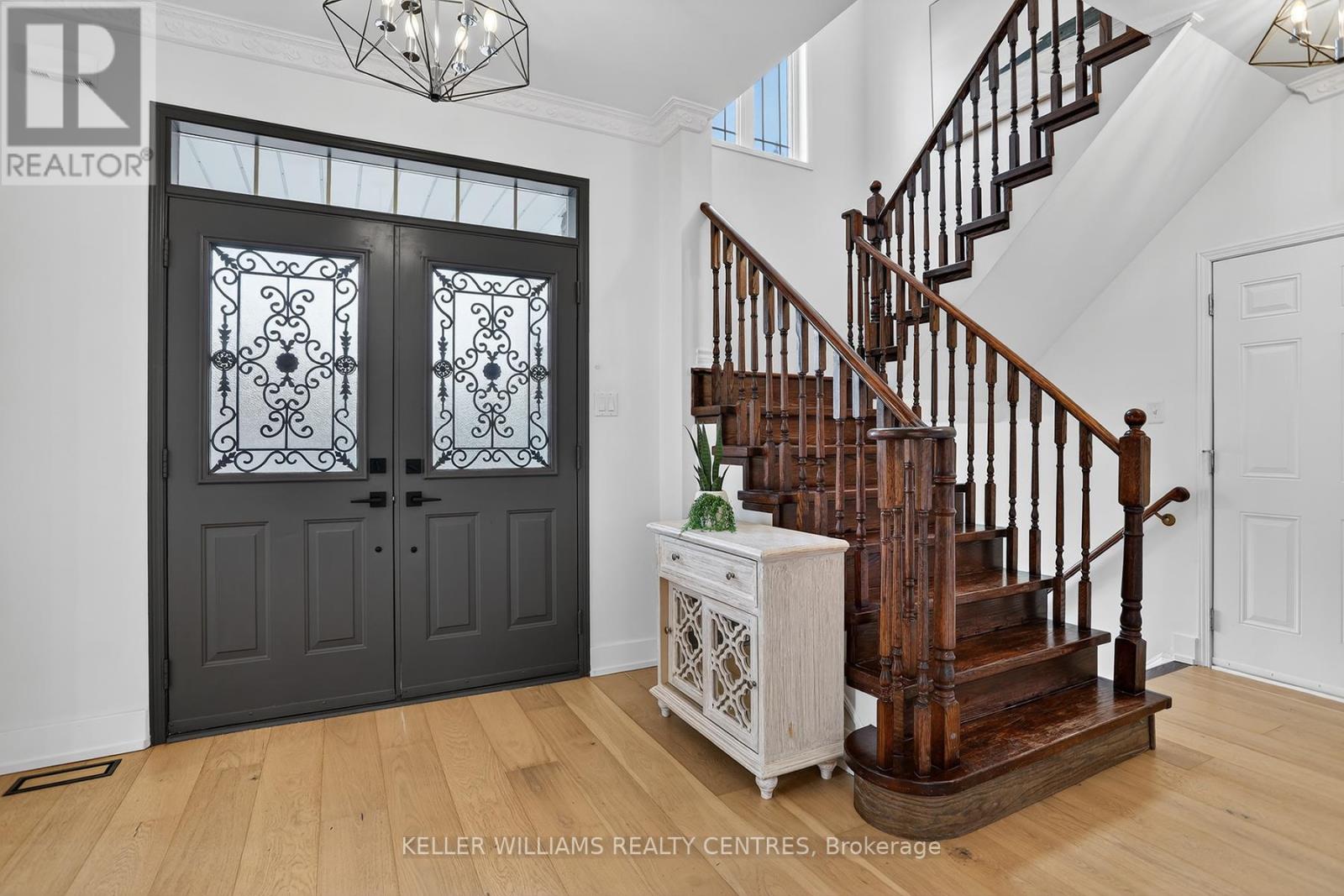 370 Strouds Lane, Pickering, Ontario  L1V 7J2 - Photo 3 - E12962430