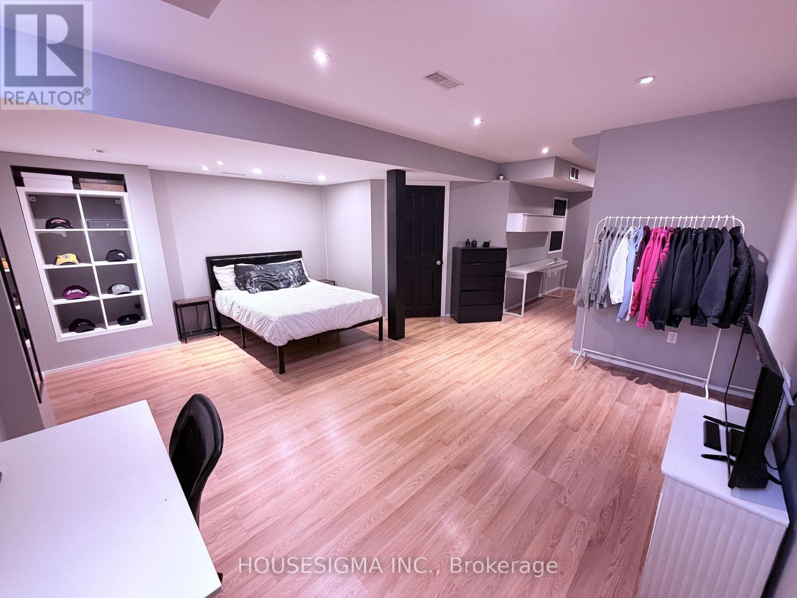 58 Lookout Street, Essa, Ontario  L0M 1B4 - Photo 23 - N12927740