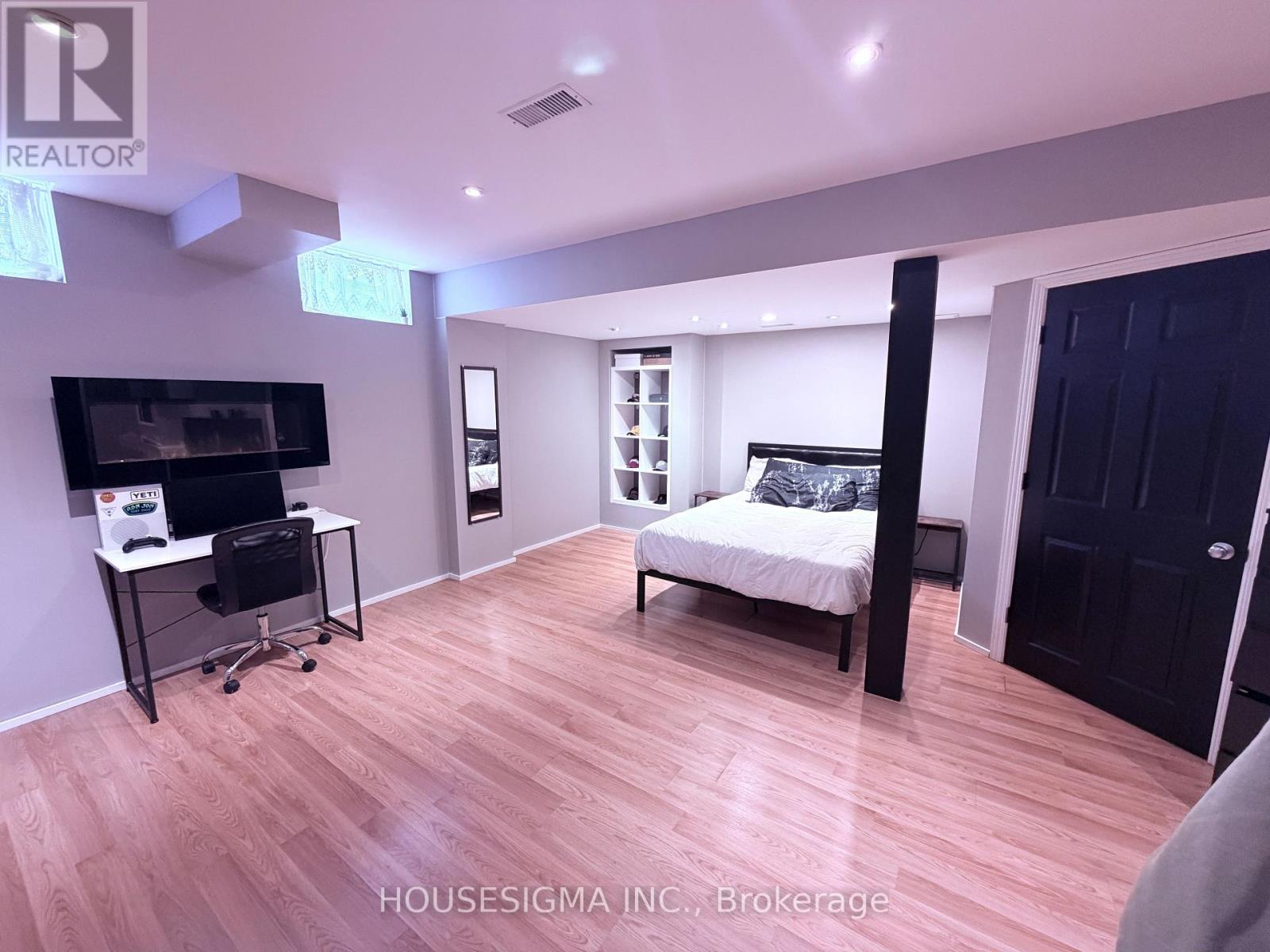 58 Lookout Street, Essa, Ontario  L0M 1B4 - Photo 20 - N12927740