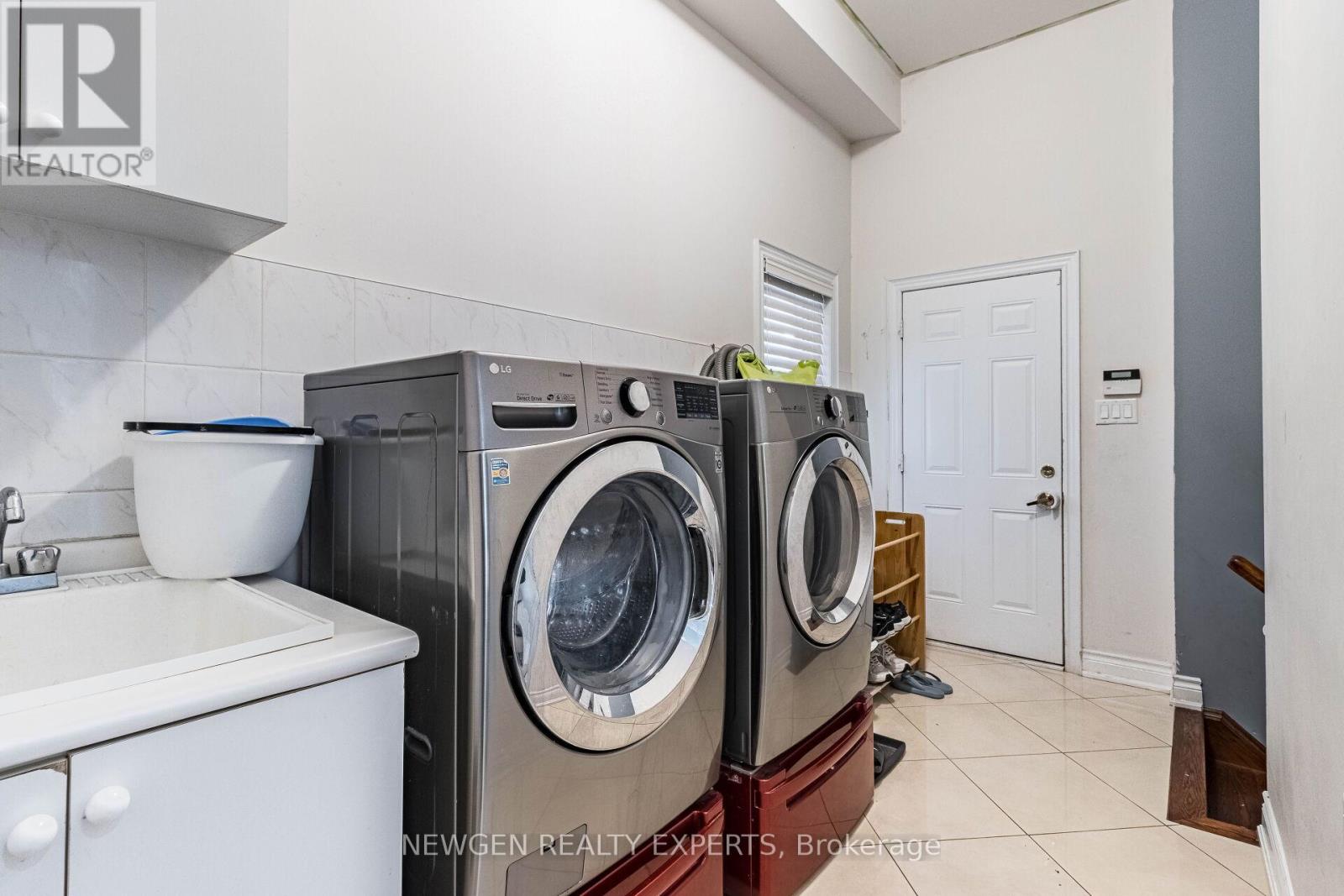 30 Rampart Drive, Brampton, Ontario  L6P 2Z1 - Photo 24 - W12896628