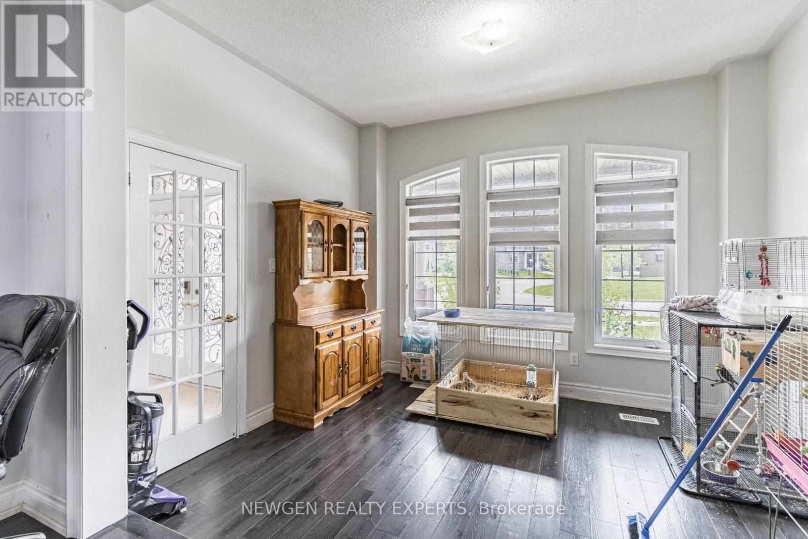 30 Rampart Drive, Brampton, Ontario  L6P 2Z1 - Photo 9 - W12896628