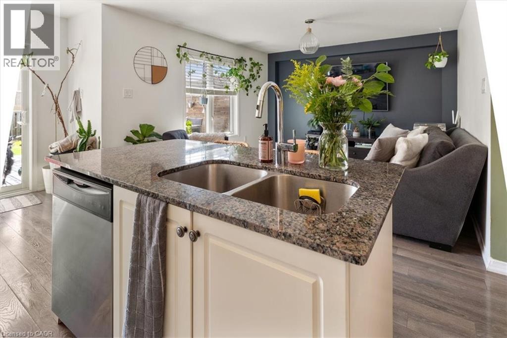 8648 Dogwood Crescent, Niagara Falls, Ontario  L2H 0K9 - Photo 15 - 40818627