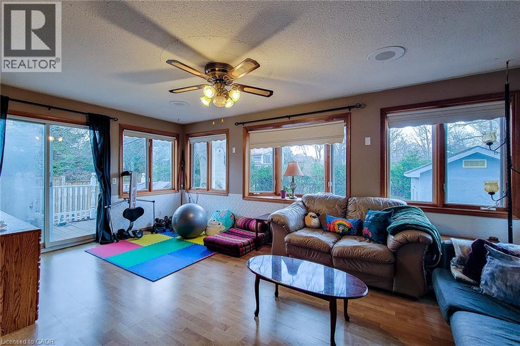 11 Collegiate Avenue, Stoney Creek, Ontario  L8G 3K9 - Photo 12 - 40818113