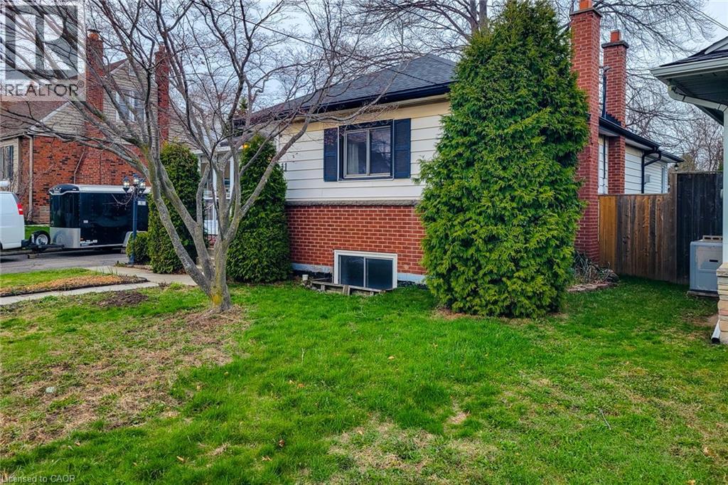 11 Collegiate Avenue, Stoney Creek, Ontario  L8G 3K9 - Photo 3 - 40818113