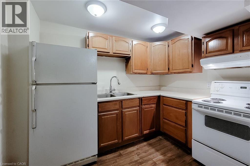 11 Collegiate Avenue, Stoney Creek, Ontario  L8G 3K9 - Photo 31 - 40818113