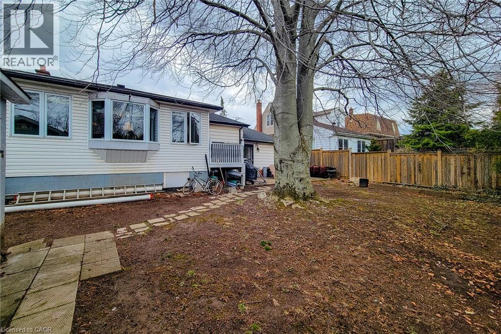 11 Collegiate Avenue, Stoney Creek, Ontario  L8G 3K9 - Photo 40 - 40818113