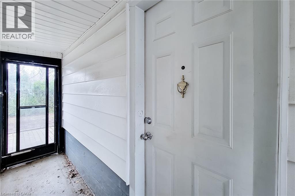 11 Collegiate Avenue, Stoney Creek, Ontario  L8G 3K9 - Photo 9 - 40818113