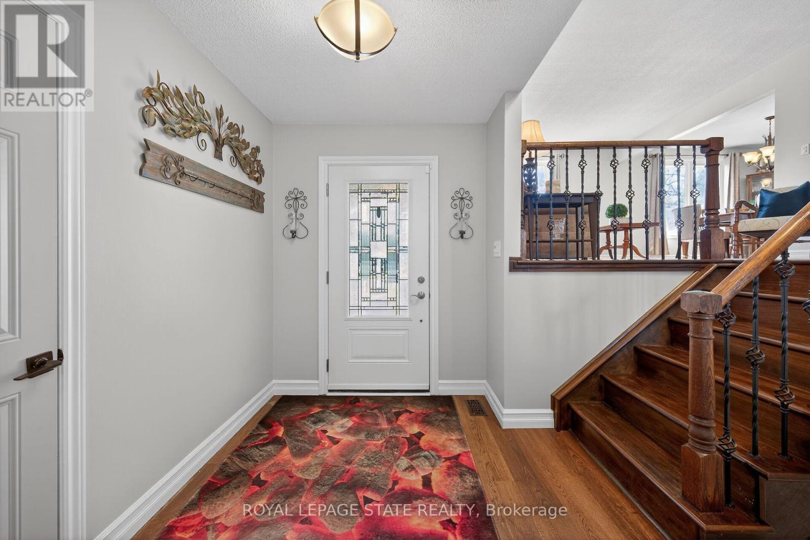 6 Barbara Street, West Lincoln, Ontario  L0R 2A0 - Photo 3 - X12973082