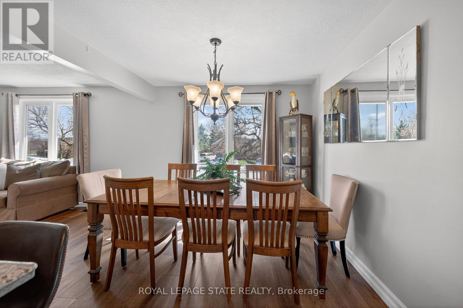 6 Barbara Street, West Lincoln, Ontario  L0R 2A0 - Photo 12 - X12973082