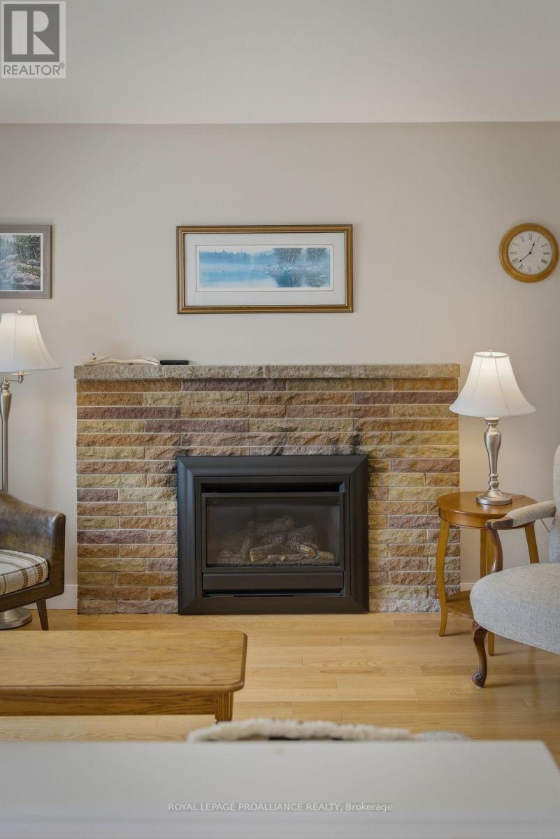 903 Naroch Boulevard, Pickering, Ontario L1W 1T1 - Photo 10 - E12973414