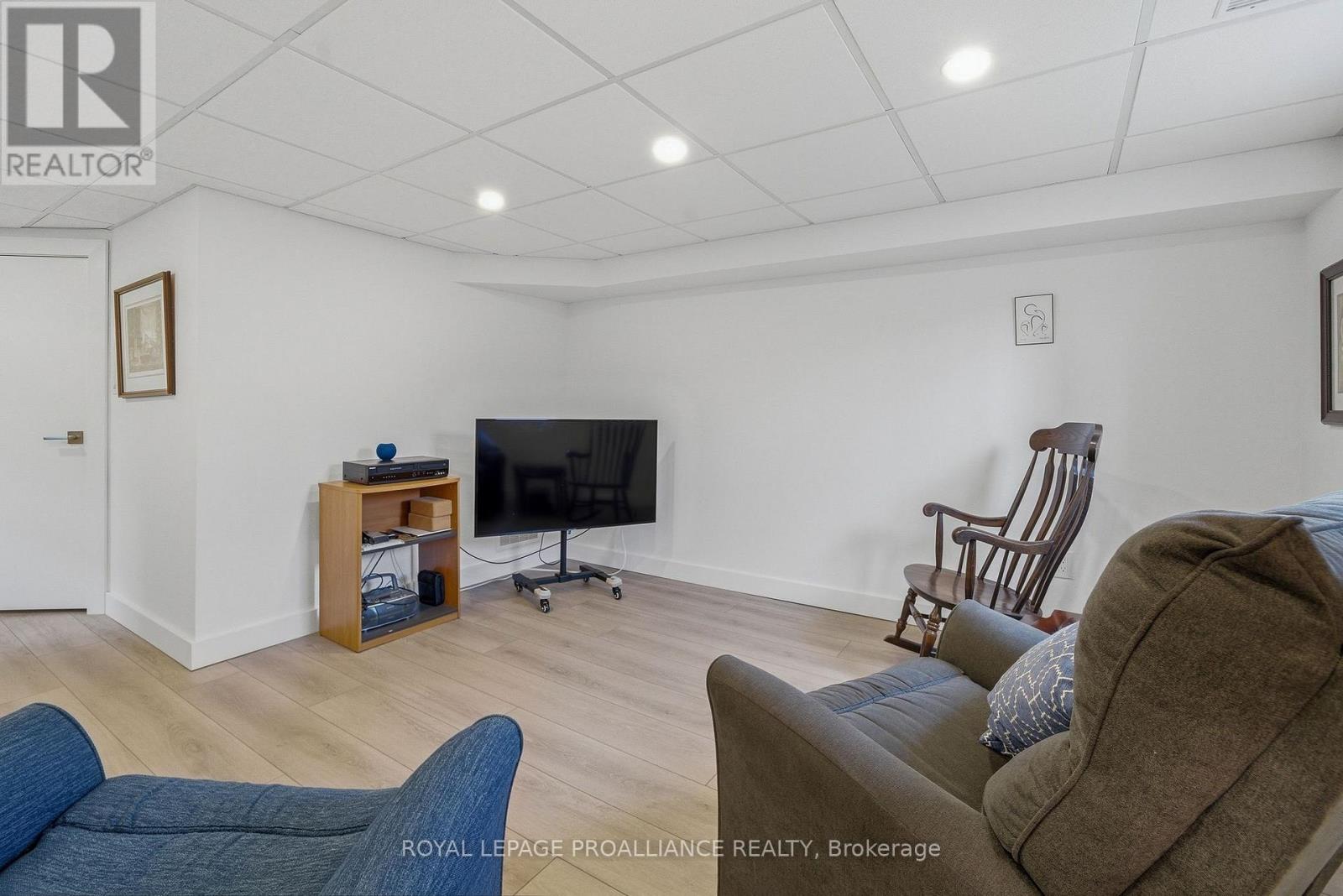 903 Naroch Boulevard, Pickering, Ontario L1W 1T1 - Photo 35 - E12973414