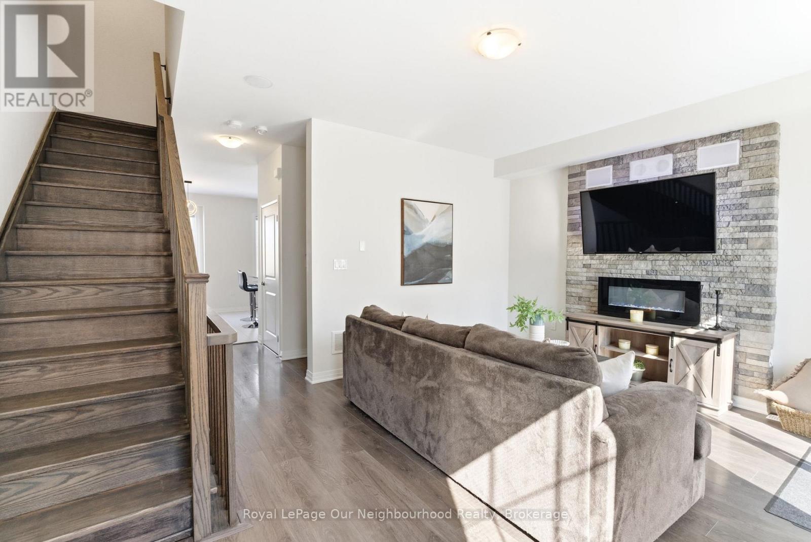 818 Atwater Path, Oshawa, Ontario  L1J 0E8 - Photo 10 - E12973536