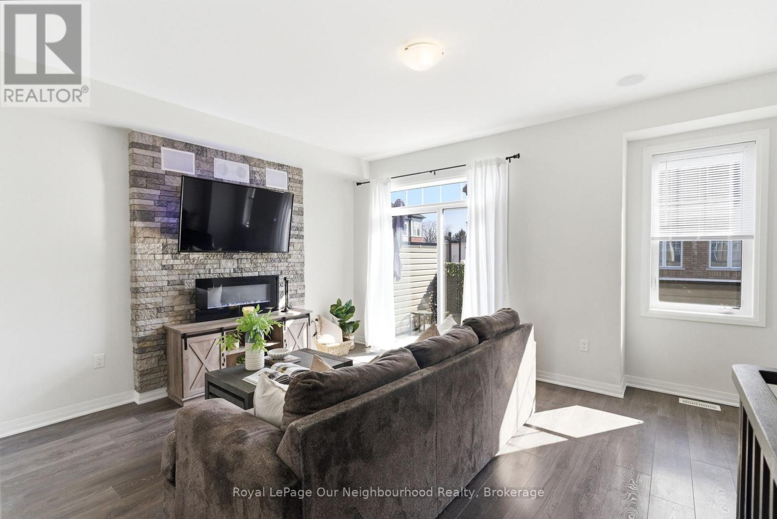 818 Atwater Path, Oshawa, Ontario  L1J 0E8 - Photo 11 - E12973536