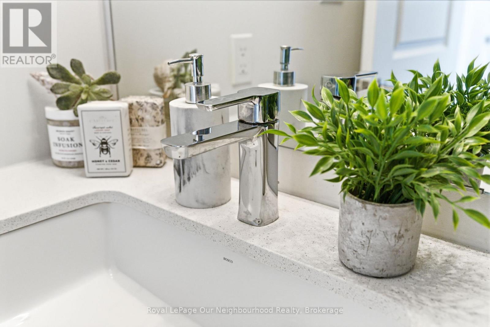 818 Atwater Path, Oshawa, Ontario  L1J 0E8 - Photo 35 - E12973536