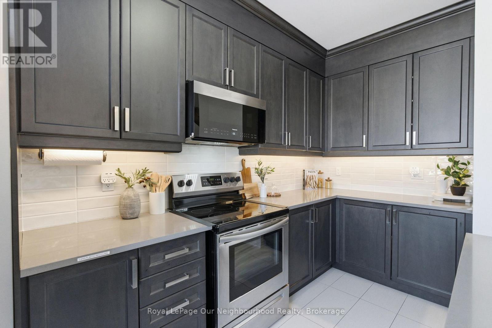 818 Atwater Path, Oshawa, Ontario  L1J 0E8 - Photo 7 - E12973536